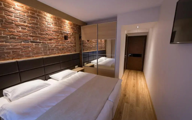 Гостиница Volna B&B сейф в номере
