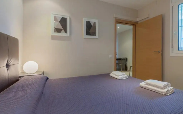 Отель ApartEasy Family Ciutadella Park Барселона комната для гостей