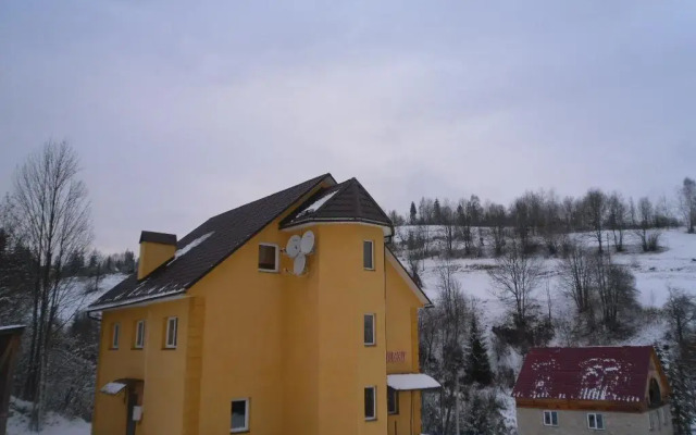 Гостиница Guest House Magnat вид на фасад