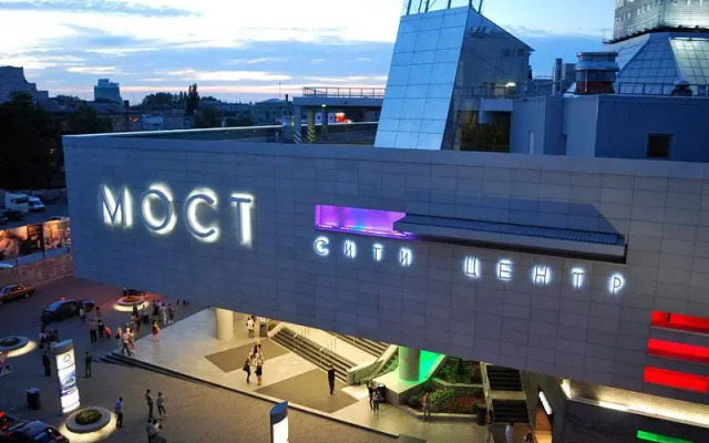 Апартаменты Most City Centre Apartment вид на фасад