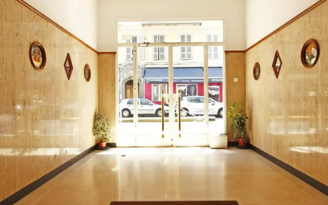 Апартаменты Apartment Roussillon вид на фасад