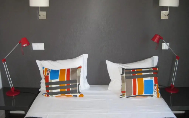 Отель Comporta Residence Алкасер-ду-Сал комната для гостей