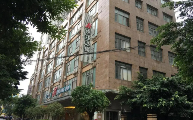 Отель Jinjiang Inn Qingyuan Shifu вид на фасад