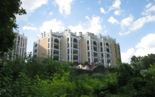 Отель Guest Rooms Queen's View вид на фасад