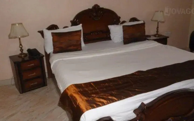 Отель Meridian Lodge комната для гостей