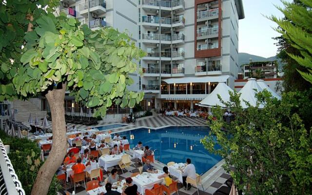 Grand Okan Hotel 1