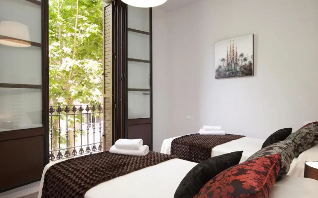 Отель Apbcn Eixample Center Барселона комната для гостей