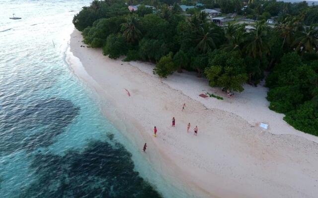 Rasdhoo Dive Lodge 2