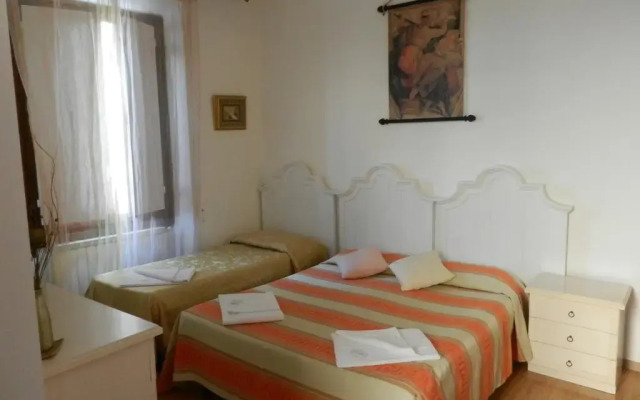 Отель Promenade hotel Италия, Флоренция - 2 отзыва об отеле, цены и фото номеров - забронировать отель Promenade hotel онлайн комната для гостей