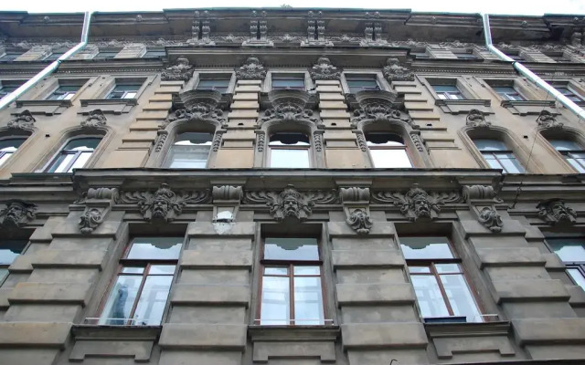 Апартаменты Apartment Na Petrogradke вид на фасад