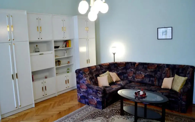 Апартаменты De Niro Apartment комната для гостей