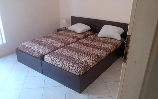 Отель Aparthotel Kamelia Garden - Official Rental Солнечный берег комната для гостей