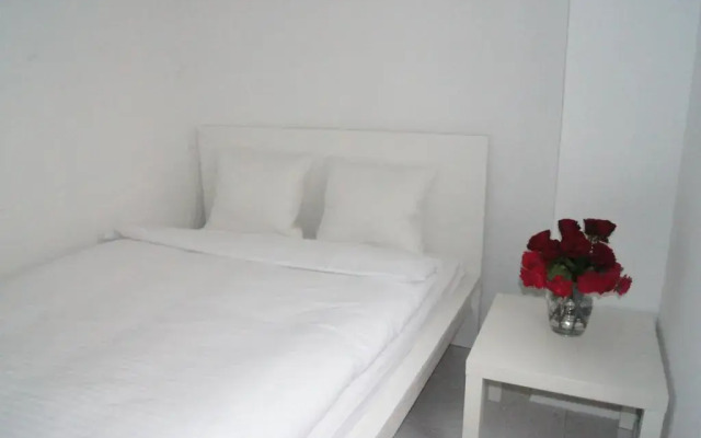 Отель Smolna by Rental Apartments Польша, Варшава - отзывы, цены и фото номеров - забронировать отель Smolna by Rental Apartments онлайн комната для гостей