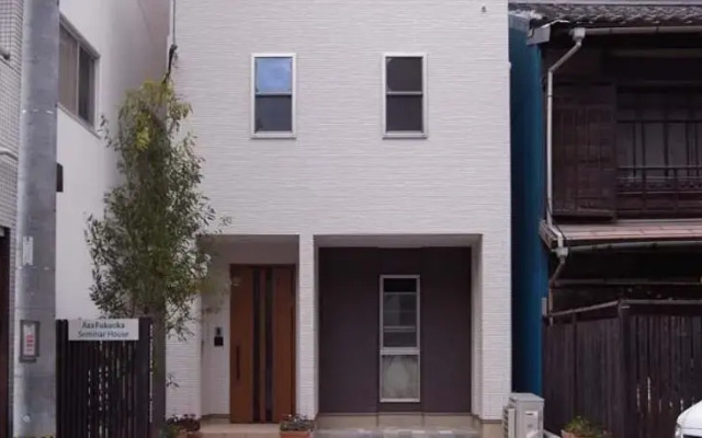 Отель Aza Fukuoka Seminar House Фукуока вид на фасад