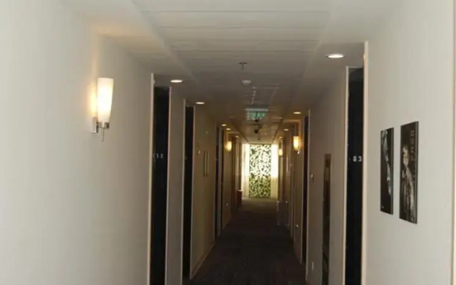 Langle Hotel интерьер отеля
