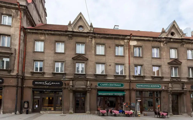 Апартаменты Delta Apartments - Town Hall вид на фасад