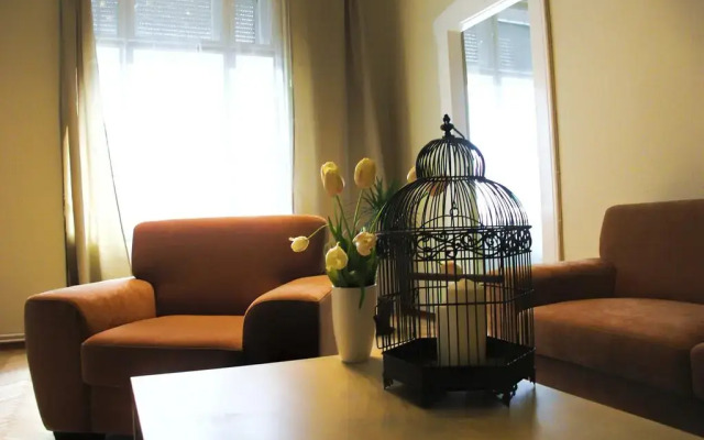Апартаменты Golden Stars Dream Apartment комната для гостей