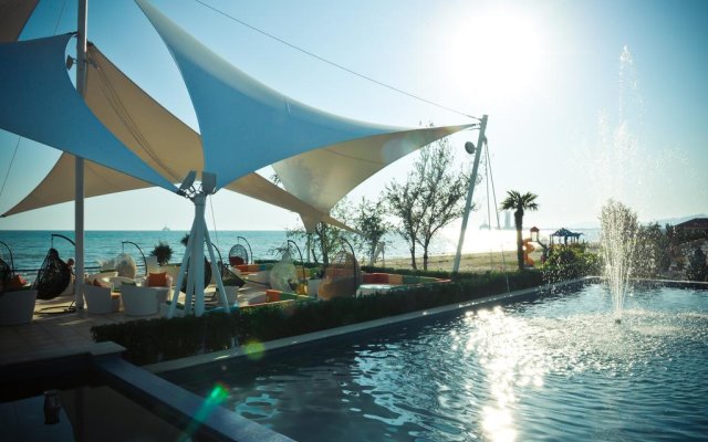 The Crescent Beach Hotel & Leisure Resort 2