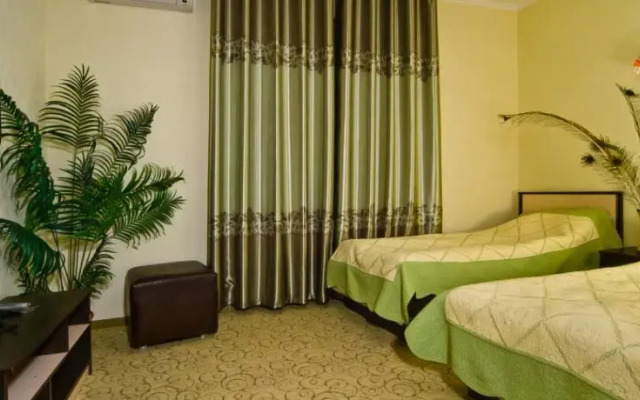 Vizit Hotel Бишкек комната для гостей