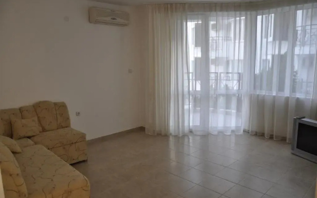 Апартаменты Natalia Apartment in Vista Del Mar 2 Свети Влас комната для гостей