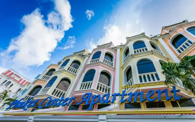 Апартаменты Phuket Center Apartment вид на фасад