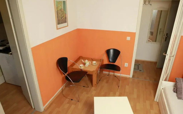Апартаменты Altstadt Apartment Enteresan Кёльн комната для гостей