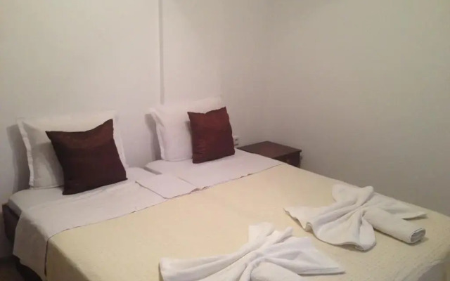 Отель Apartamenti Todorovi Бургас комната для гостей