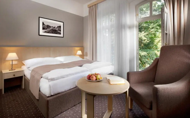Отель Spa & Kur Hotel Praha Чехия, Франтишкови-Лазне - отзывы, цены и фото номеров - забронировать отель Spa & Kur Hotel Praha онлайн комната для гостей