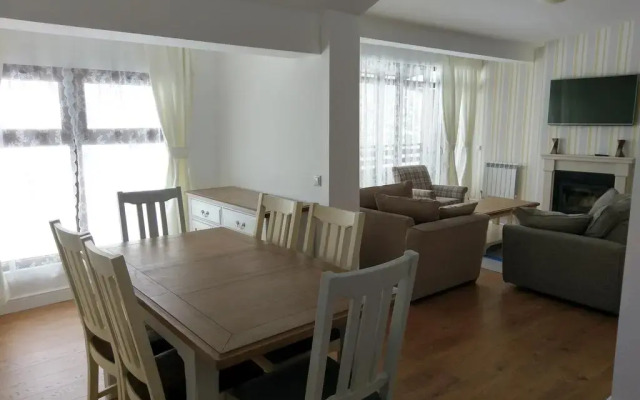Отель Mountain View Aparthotel Банско комната для гостей