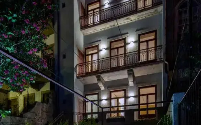 Отель Aparthotel Oporto Alves da Veiga вид на фасад