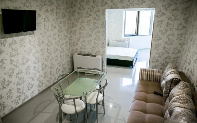 Апартаменты Apartment na Nesebrskoy комната для гостей