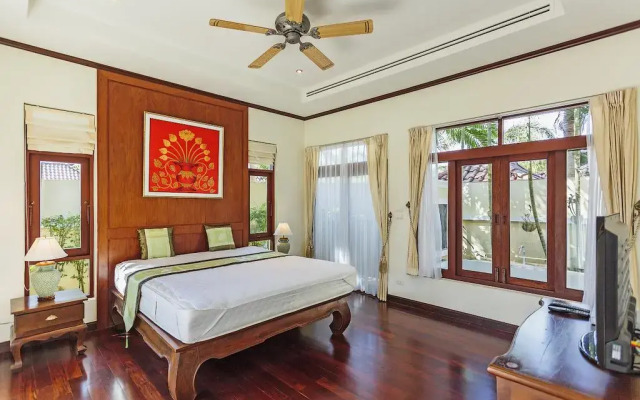 Отель Les Palmares Bangtao Villa комната для гостей