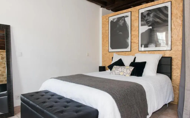 Отель Loft Rosiers AC Wifi Париж комната для гостей