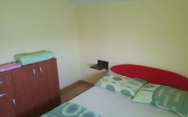 Апартаменты Apartments Kamenjar Нови Сад комната для гостей