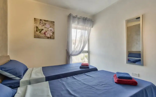 Отель Central Suites комната для гостей