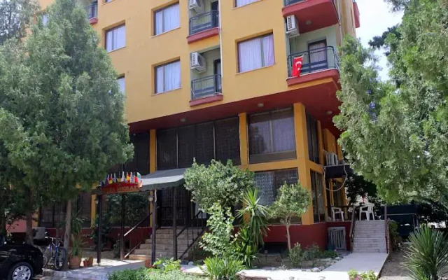 Отель Otel Meral вид на фасад