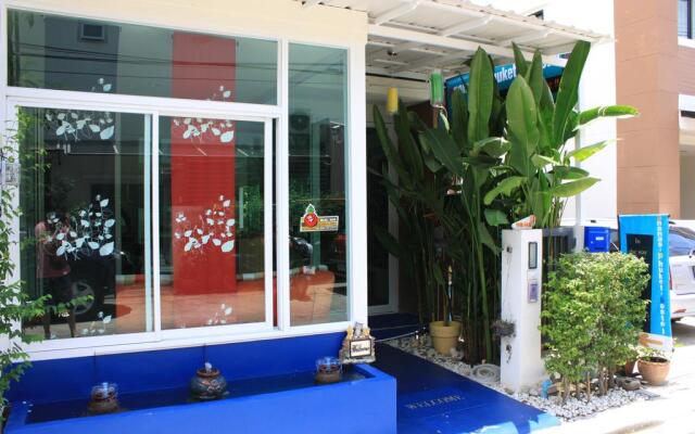 Ananas Phuket Hostel вид на фасад