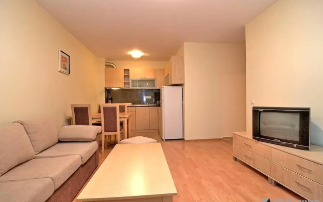 Отель PMG Nessebar Fort Apartments Болгария, Солнечный берег - отзывы, цены и фото номеров - забронировать отель PMG Nessebar Fort Apartments онлайн комната для гостей