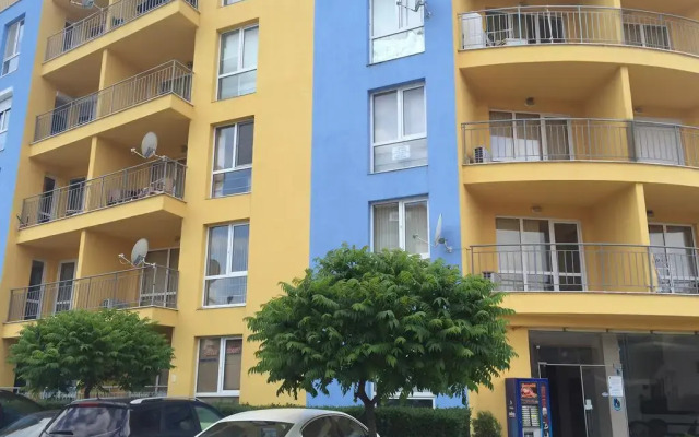 Отель Livi Paradise Apartments Болгария, Солнечный берег - отзывы, цены и фото номеров - забронировать отель Livi Paradise Apartments онлайн вид на фасад