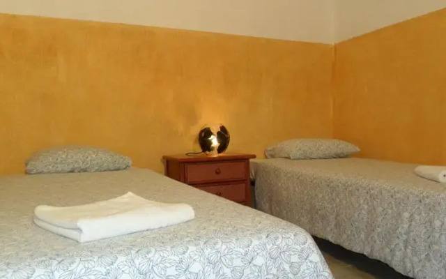Отель Ramblas Portaferrissa - Guesthouse Барселона комната для гостей