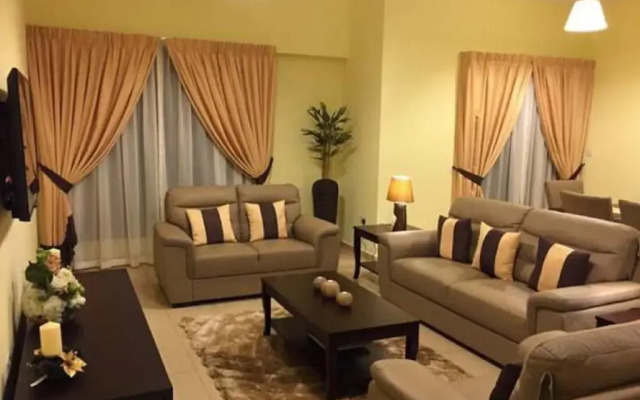 Отель Jumeirah Beach Residence S2 4 Bedroom комната для гостей