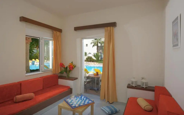 Meropi Hotel & Apartments комната для гостей