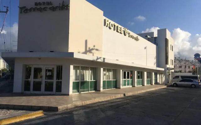 Отель Terracaribe Hotel Мексика, Канкун - отзывы, цены и фото номеров - забронировать отель Terracaribe Hotel онлайн вид на фасад