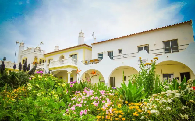 Отель Residencia Quinta do Poço Guesthouse вид на фасад