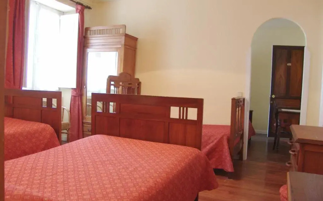 Отель Hostal Ayestaran I комната для гостей