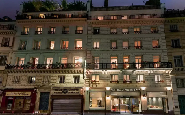 Hotel Vivienne вид на фасад