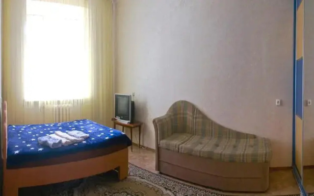 Гостиница 5 Stars Apartments - Tyumen в Тюмени отзывы, цены и фото номеров - забронировать гостиницу 5 Stars Apartments - Tyumen онлайн Тюмень комната для гостей