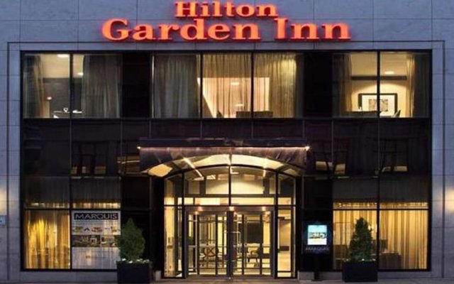Hilton Garden Inn Toronto Downtown 0