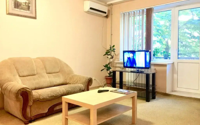 Гостиница Na Volzhskoy 2/10 в Саратове отзывы, цены и фото номеров - забронировать гостиницу Na Volzhskoy 2/10 онлайн Саратов комната для гостей
