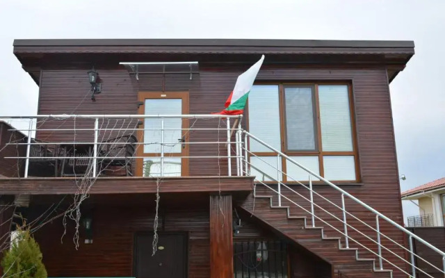 Отель Green Valley Guest Houses & SPA вид на фасад